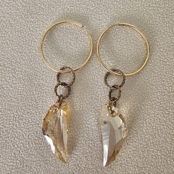 Swarovski elements necklace and earrings set - Picture 5 of 11